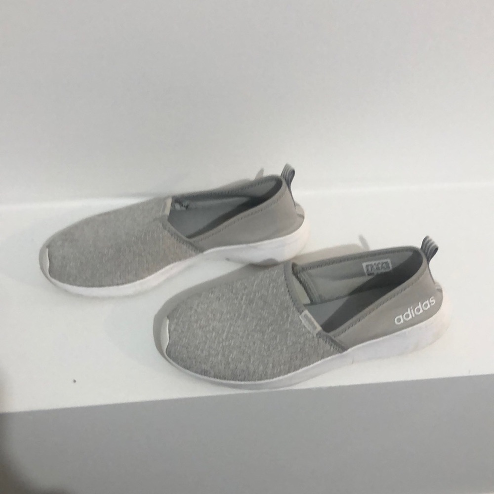 Adidas ladies cloudfoam slip on sneakers. Size 8